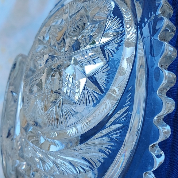 Pressed Glass sawtooth dish centerpiece Stunning piece of art EAPG MCM - Picture 14 of 17